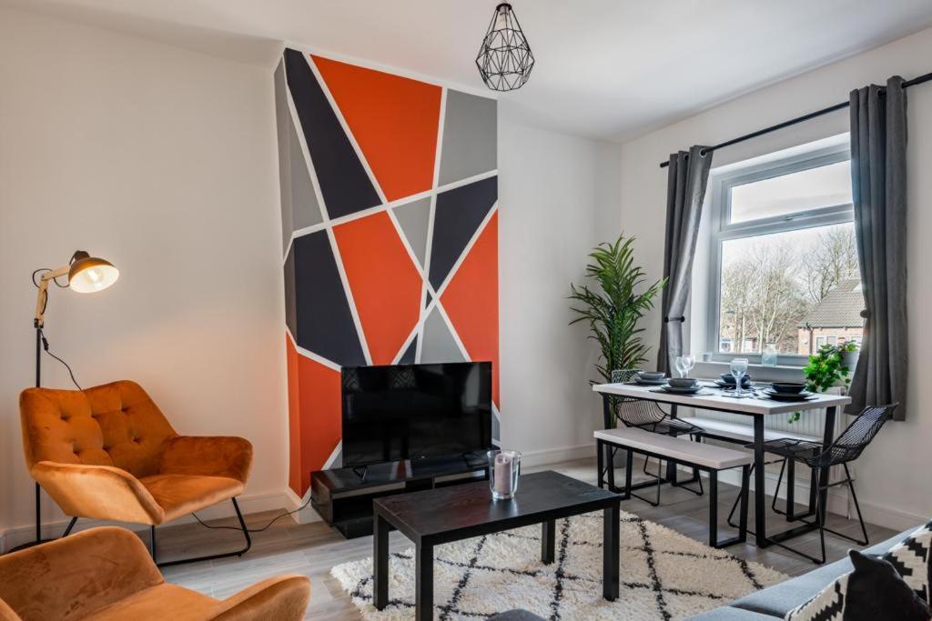 Hopetown Apartment-Modern 2 Bed With Free Parking Normanton  Екстериор снимка