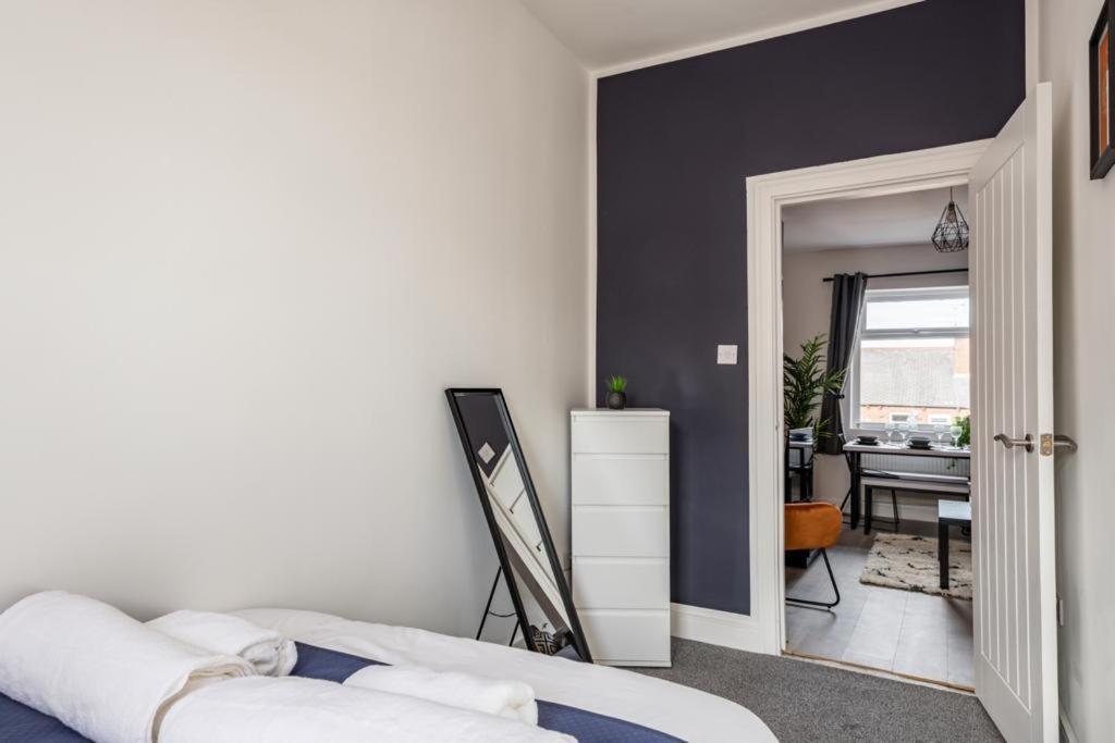 Hopetown Apartment-Modern 2 Bed With Free Parking Normanton  Екстериор снимка
